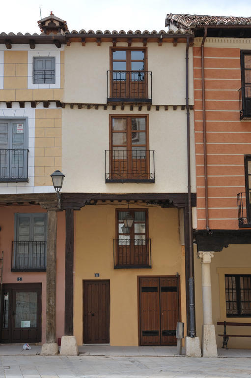 Appartement El Balcon De La Catedral à El Burgo De Osma Extérieur photo